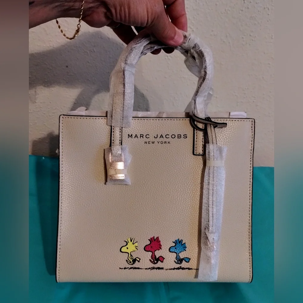 Marc Jacobs x Peanuts Mini Crossbody Bag NWT - Picture 3 of 11